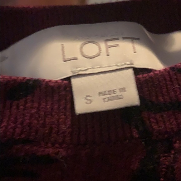Small Loft Magenta and Black Floral Knit - Picture 2 of 3